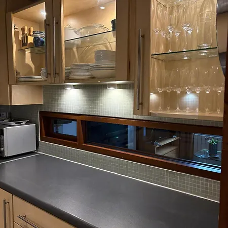 Unique Duplex In The Heart Of With 2 Luxurious Bedrooms Dublin